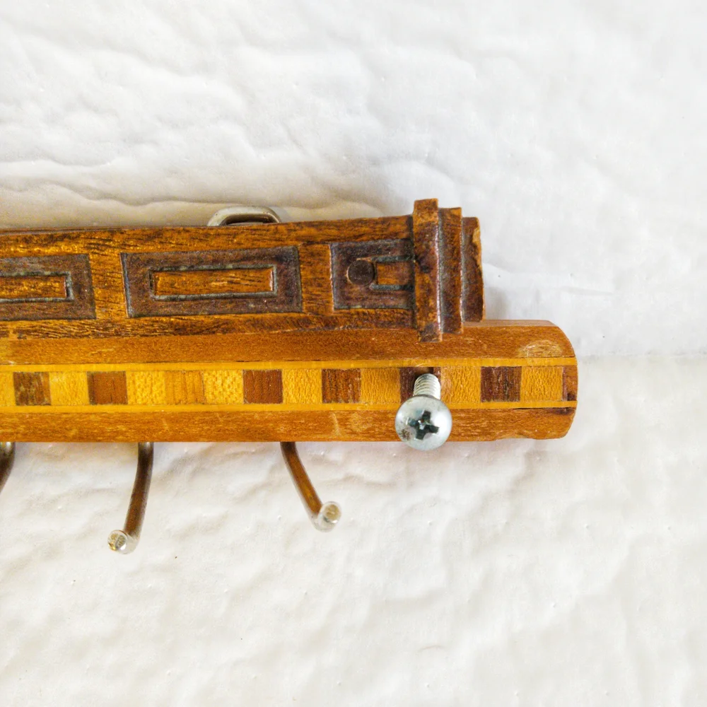 Charming Brown Dog Wall Hook